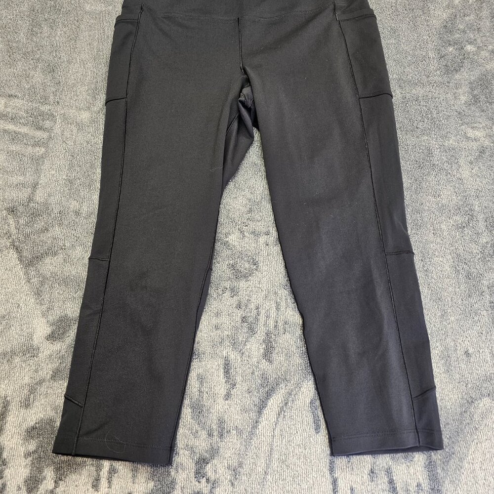 mountain hardwear Womens Medium mountain Stretch Capri leggings black 1961041 - Picture 3 of 12